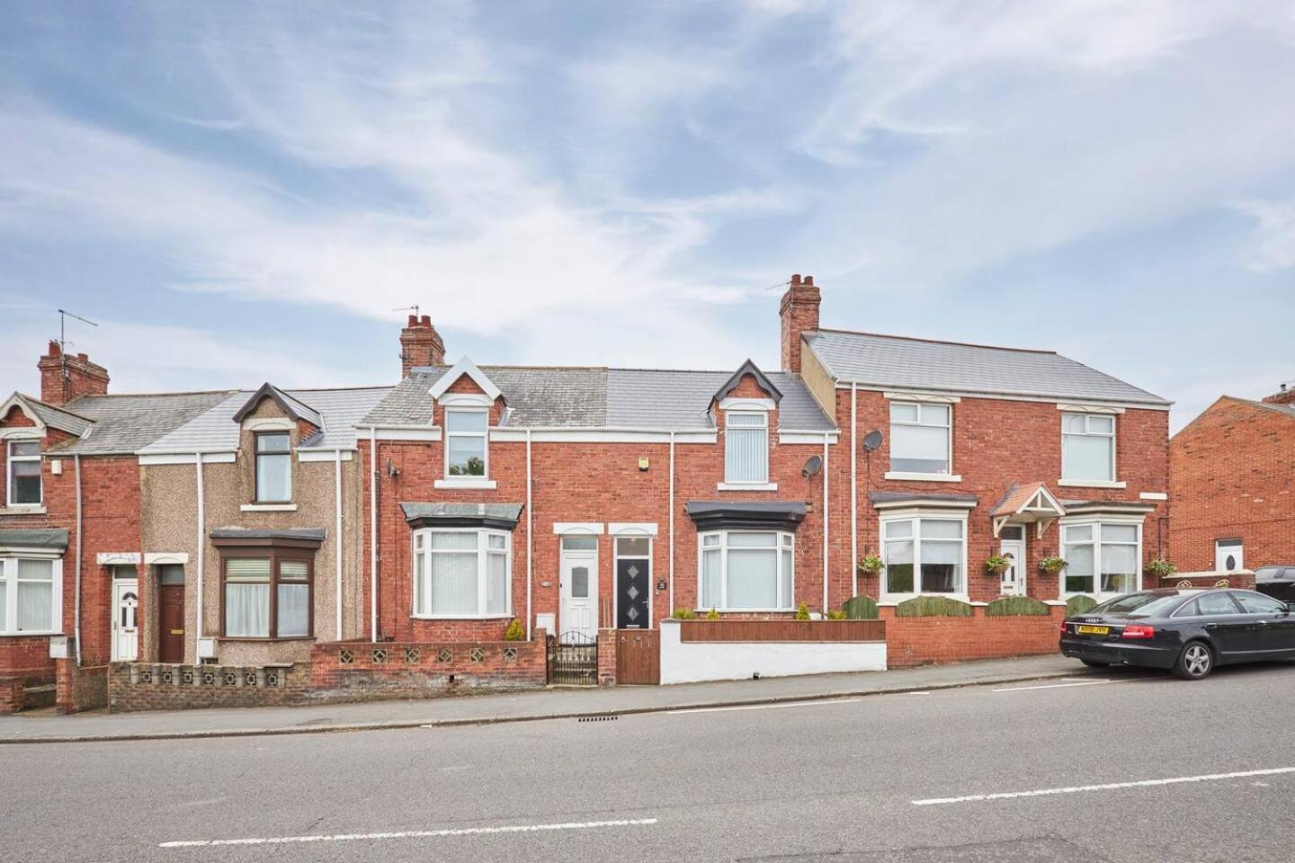 Pass The Keys Modern Home In A Seaside Town Seaham Exterior foto